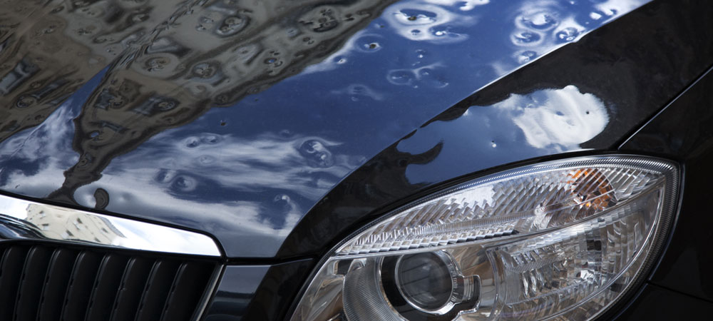 Schnelle Abwicklung am Kfz bei Hagelschaden durch das myConnect Massenschadenportal